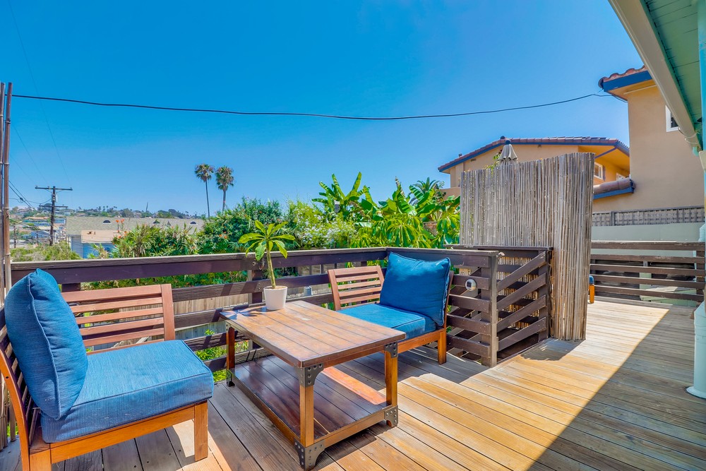 Virtual tour photo 26 of 54 for 1665 Bacon St