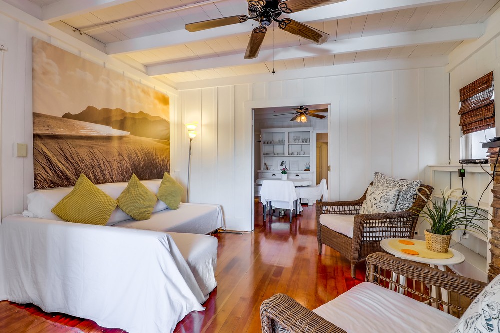 Virtual tour photo 33 of 54 for 1665 Bacon St