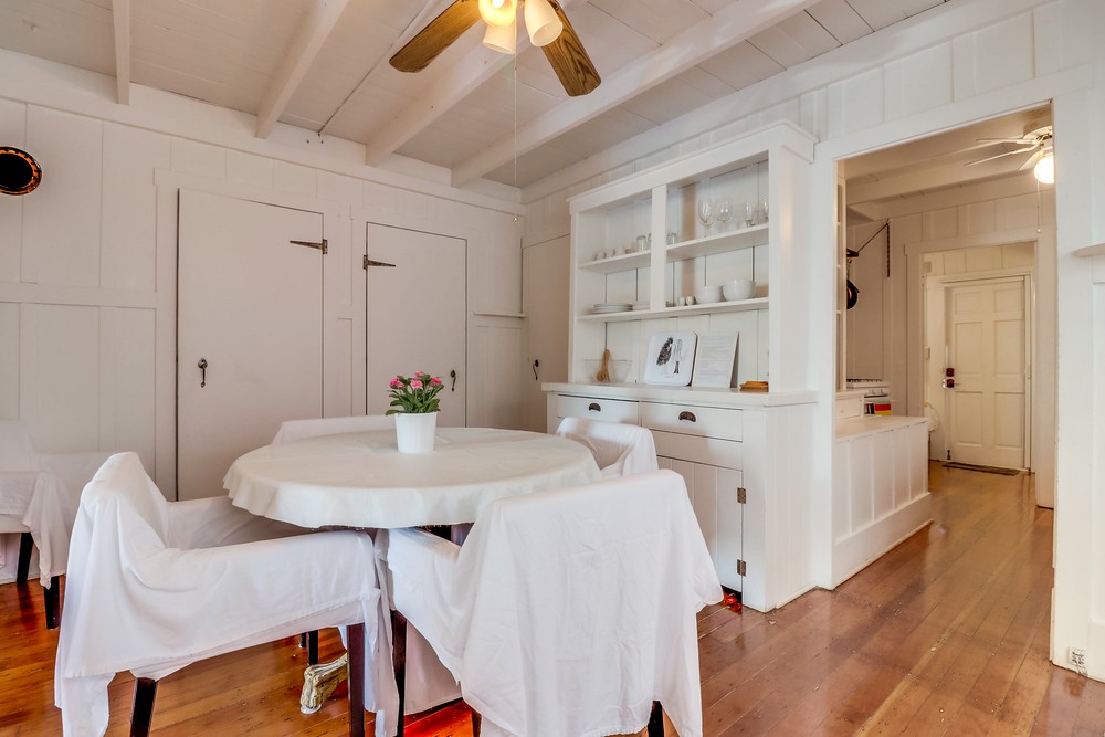 Virtual tour photo 34 of 54 for 1665 Bacon St