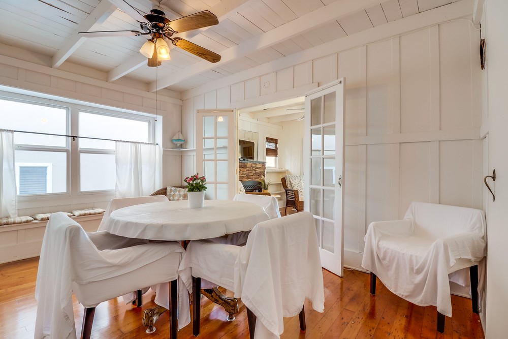 Virtual tour photo 36 of 54 for 1665 Bacon St
