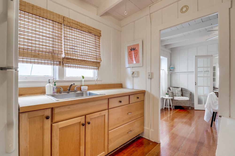 Virtual tour photo 42 of 54 for 1665 Bacon St