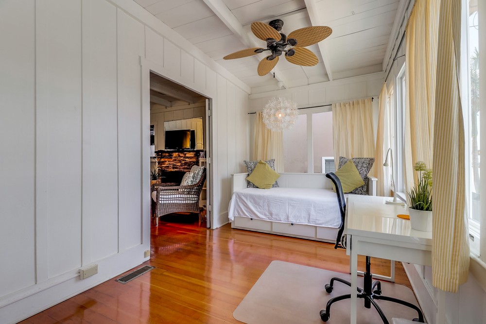 Virtual tour photo 44 of 54 for 1665 Bacon St