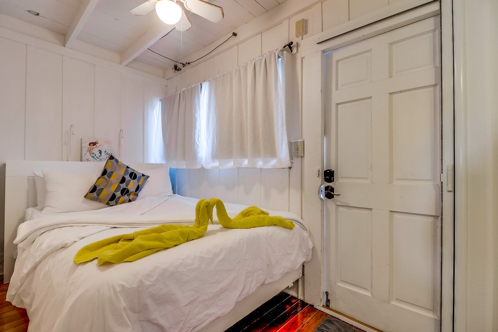Virtual tour photo 48 of 54 for 1665 Bacon St