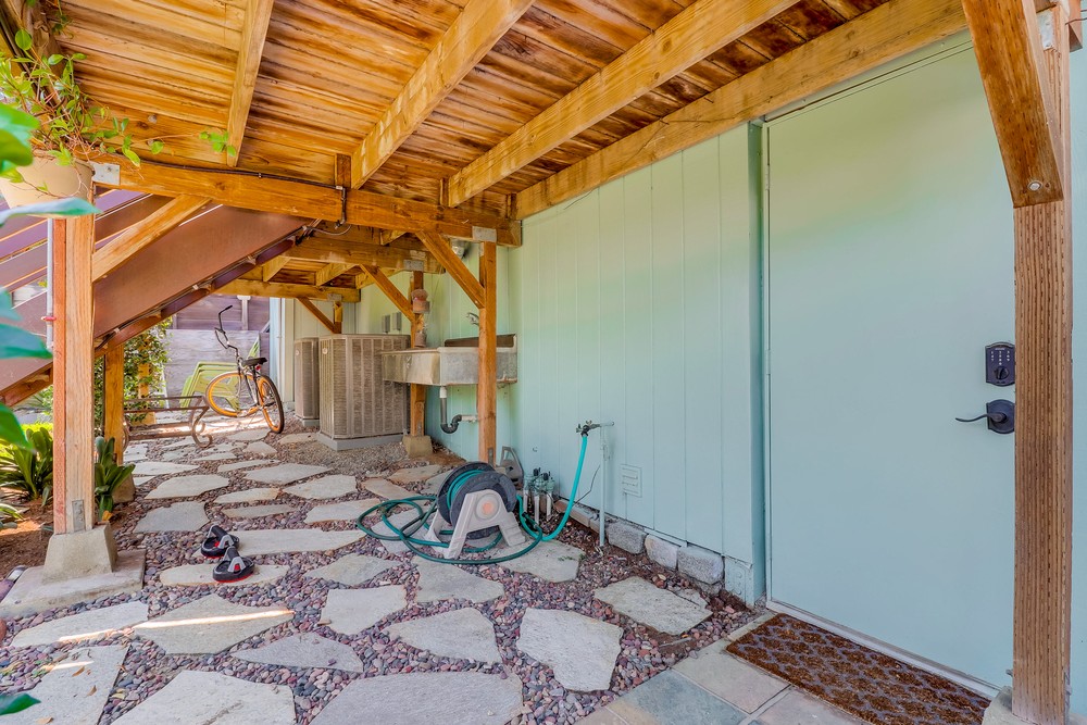 Virtual tour photo 50 of 54 for 1665 Bacon St