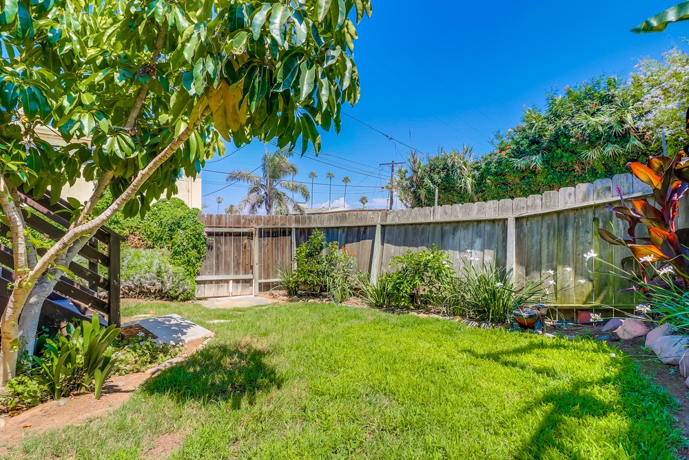Virtual tour photo 53 of 54 for 1665 Bacon St