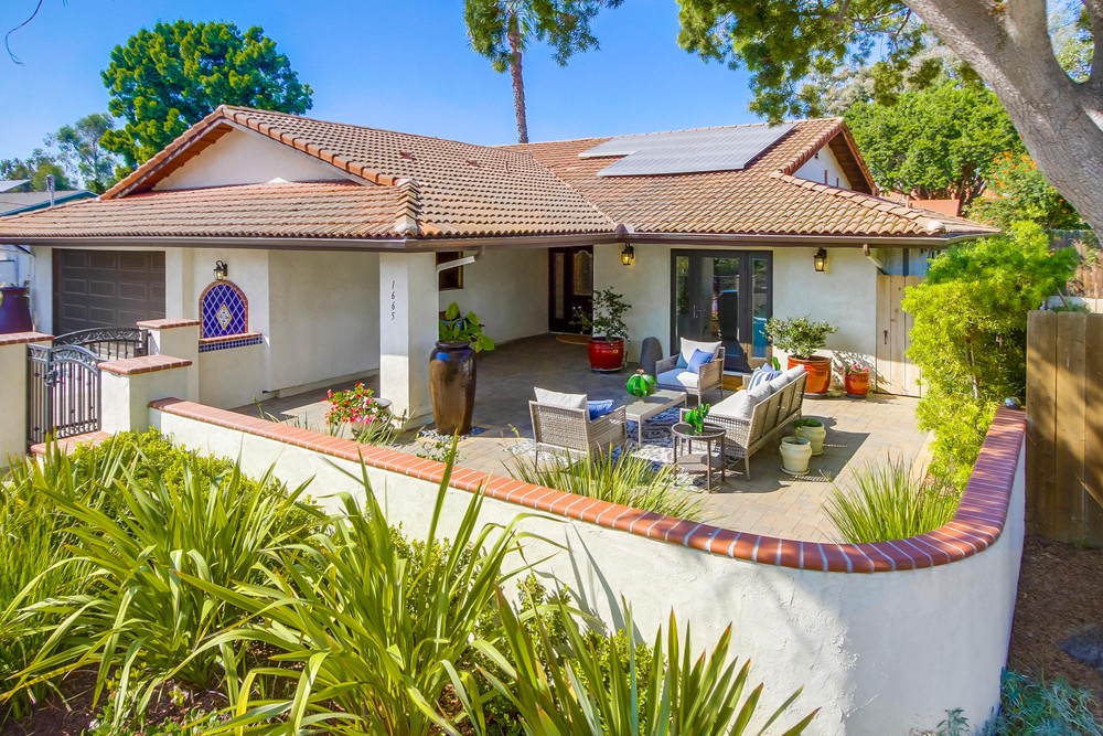 Virtual tour photo 6 of 93 for 1665 Los Altos Road