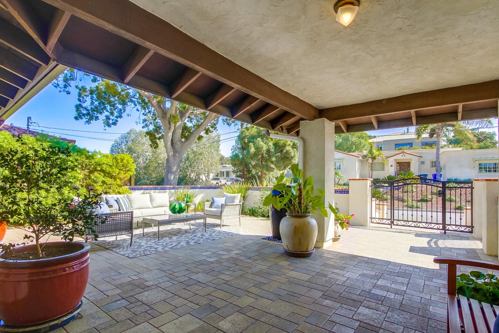 Virtual tour photo 13 of 93 for 1665 Los Altos Road