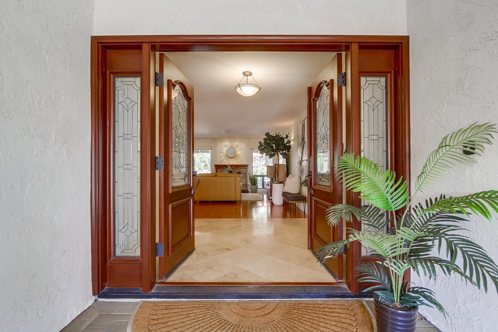 Virtual tour photo 15 of 93 for 1665 Los Altos Road