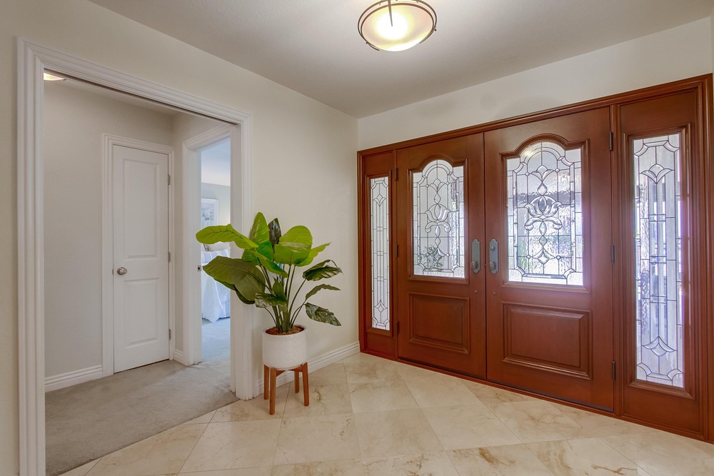 Virtual tour photo 17 of 93 for 1665 Los Altos Road