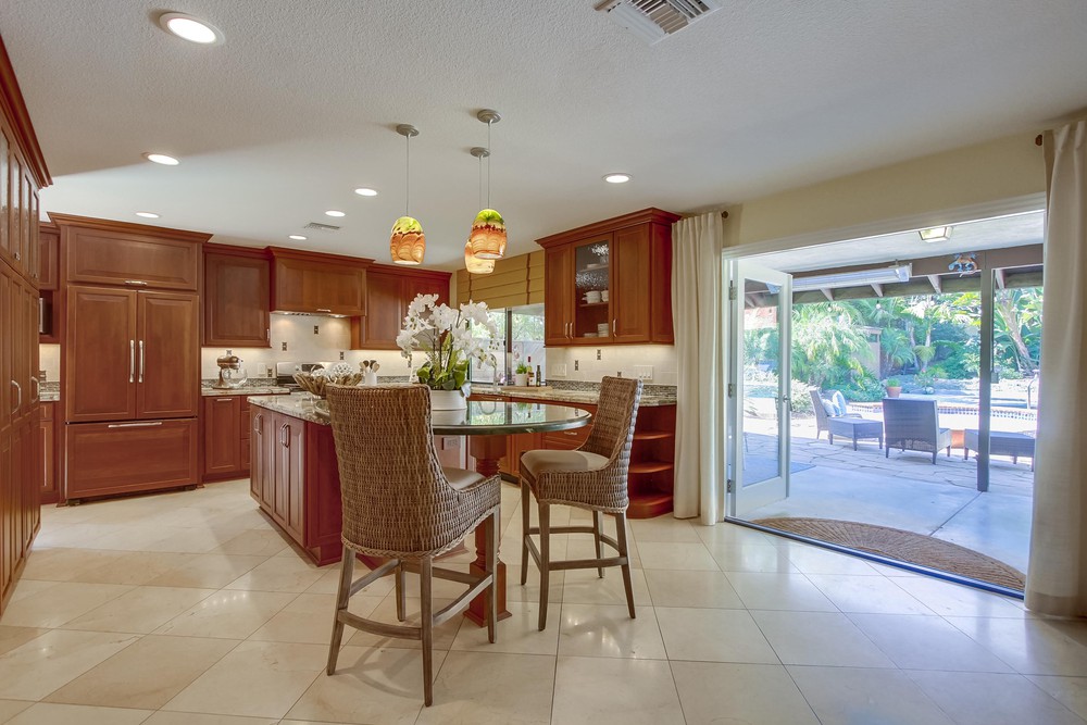 Virtual tour photo 33 of 93 for 1665 Los Altos Road