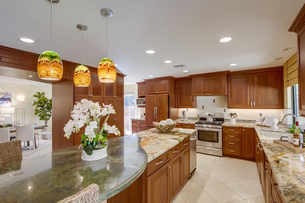 Virtual tour photo 37 of 93 for 1665 Los Altos Road