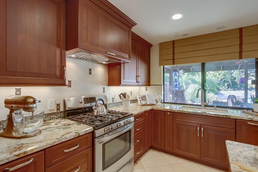 Virtual tour photo 40 of 93 for 1665 Los Altos Road