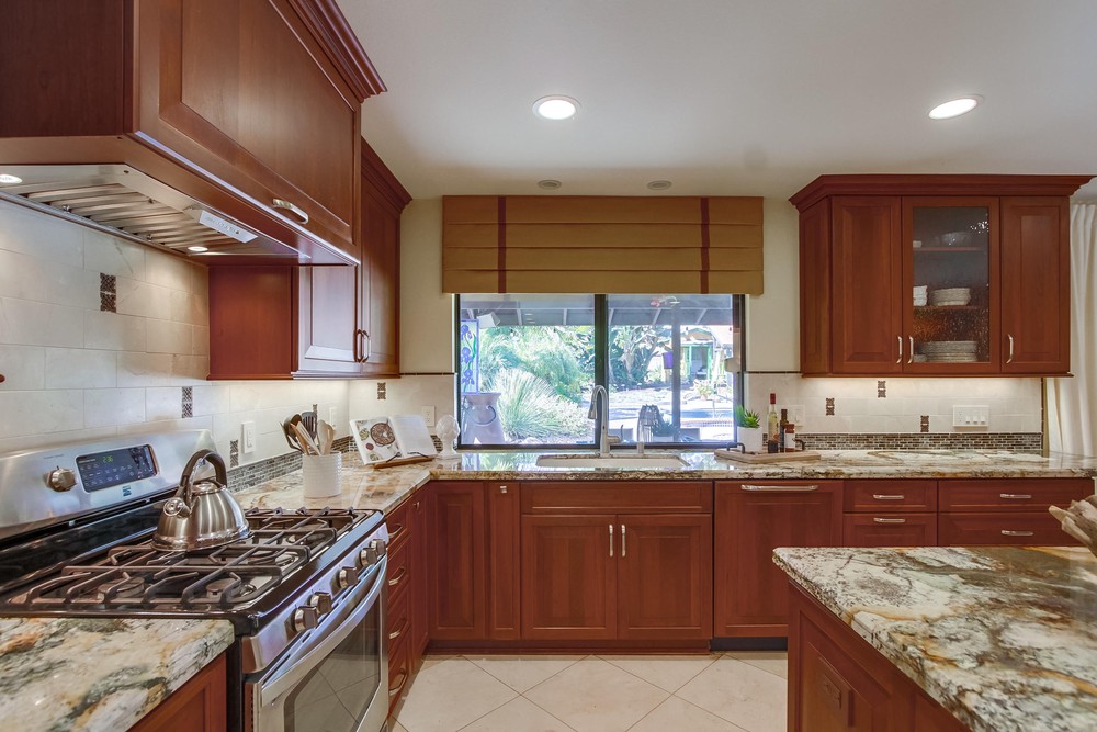Virtual tour photo 41 of 93 for 1665 Los Altos Road