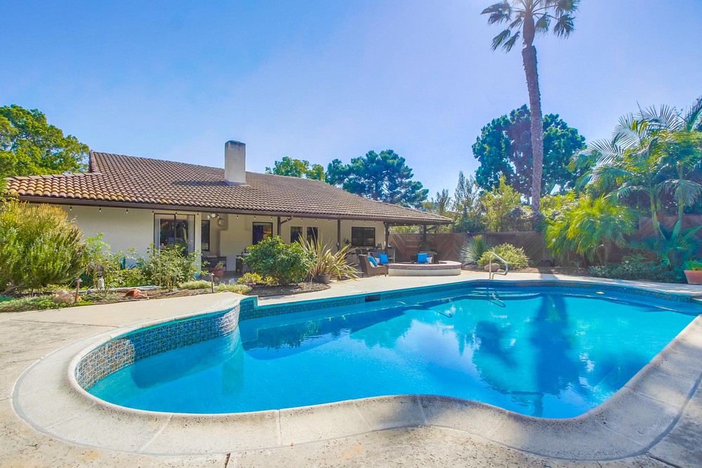 Virtual tour photo 75 of 93 for 1665 Los Altos Road