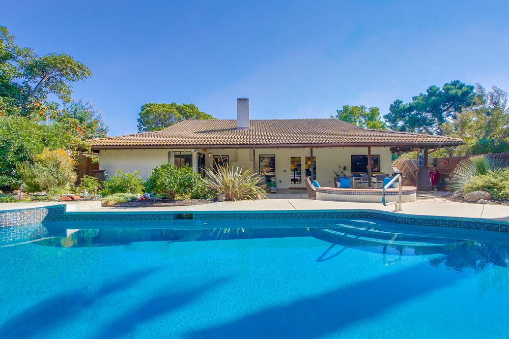 Virtual tour photo 76 of 93 for 1665 Los Altos Road