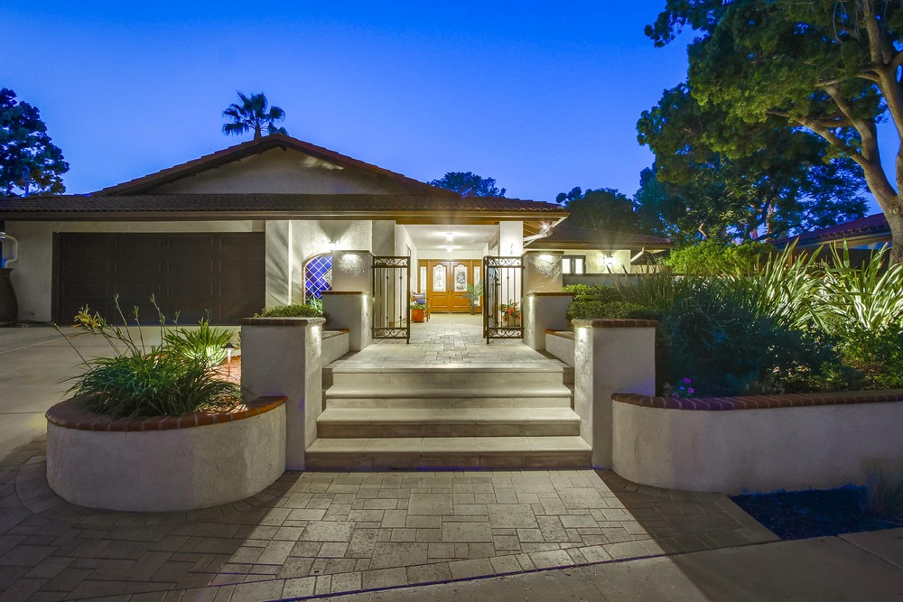 Virtual tour photo 6 of 94 for 1665 Los Altos Road