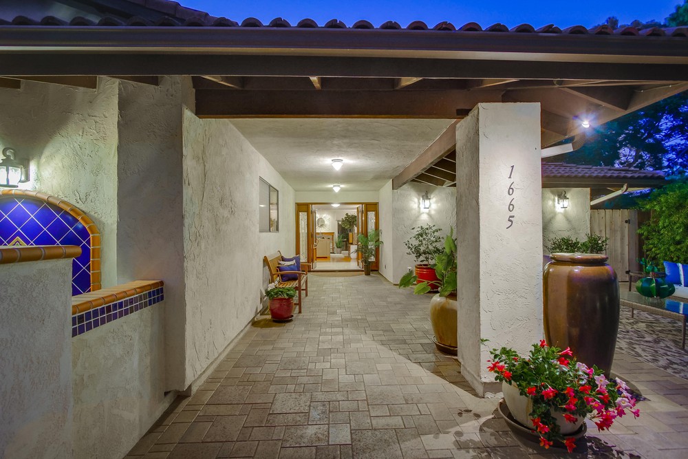 Virtual tour photo 9 of 94 for 1665 Los Altos Road