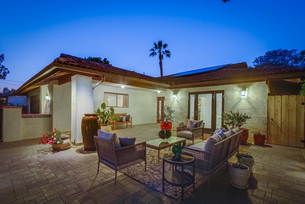 Virtual tour photo 11 of 94 for 1665 Los Altos Road