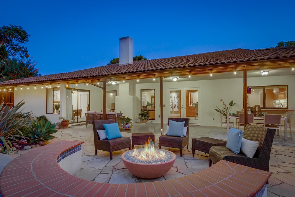 Virtual tour photo 17 of 94 for 1665 Los Altos Road