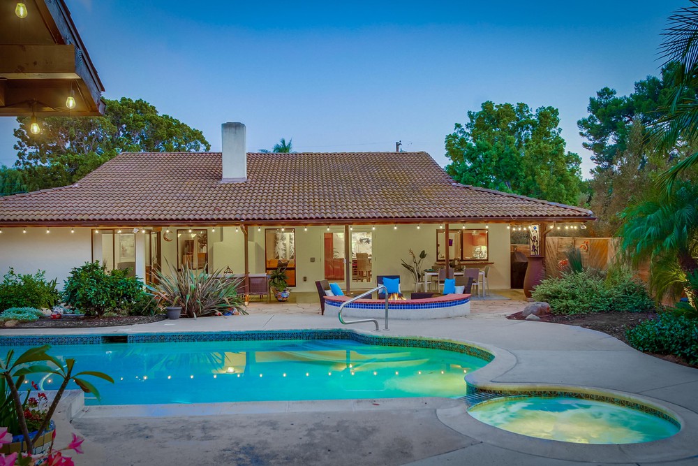 Virtual tour photo 21 of 94 for 1665 Los Altos Road