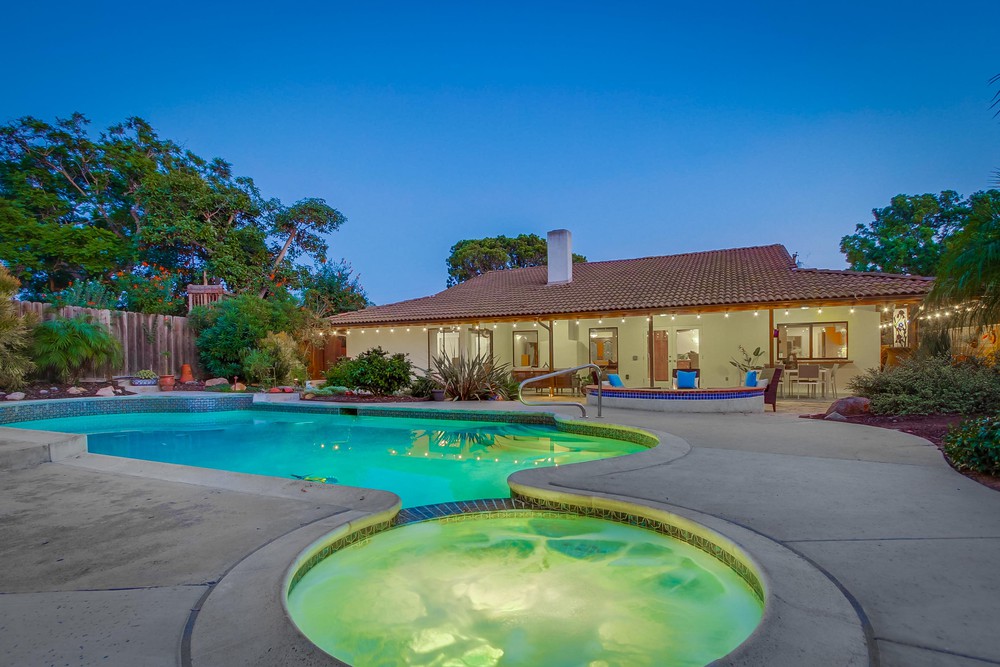 Virtual tour photo 22 of 94 for 1665 Los Altos Road