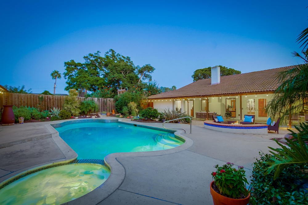 Virtual tour photo 23 of 94 for 1665 Los Altos Road
