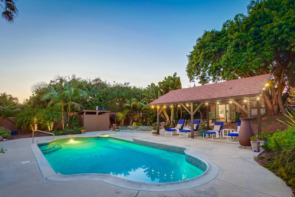 Virtual tour photo 25 of 94 for 1665 Los Altos Road