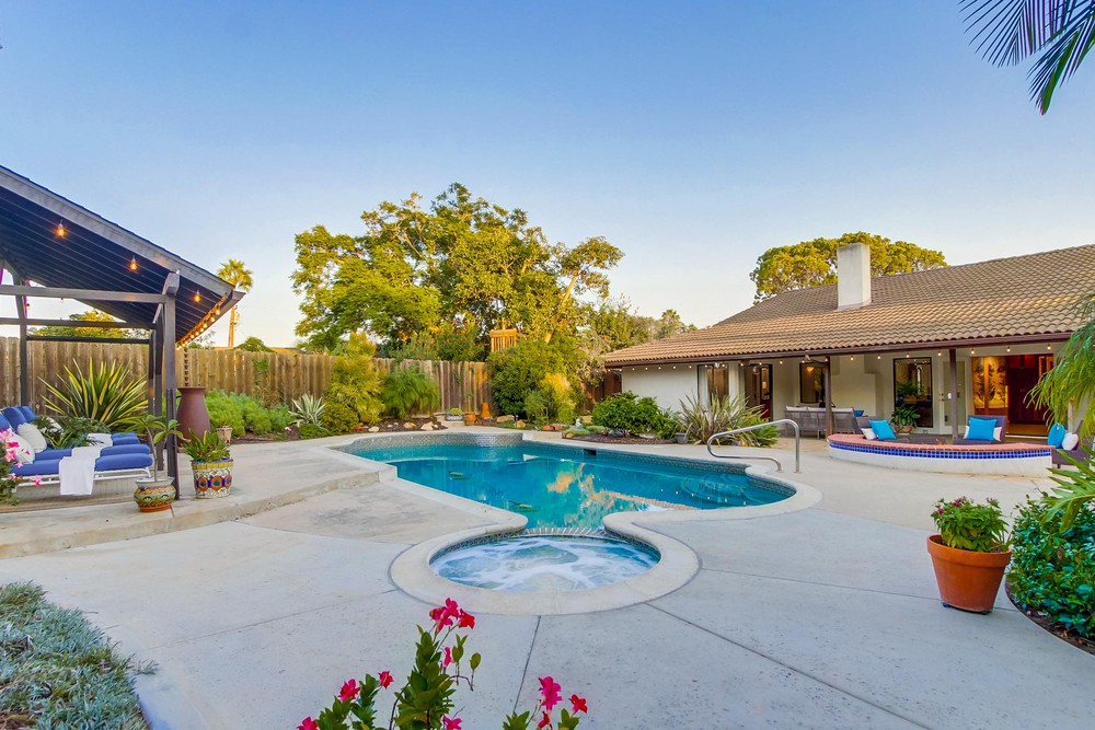 Virtual tour photo 81 of 94 for 1665 Los Altos Road