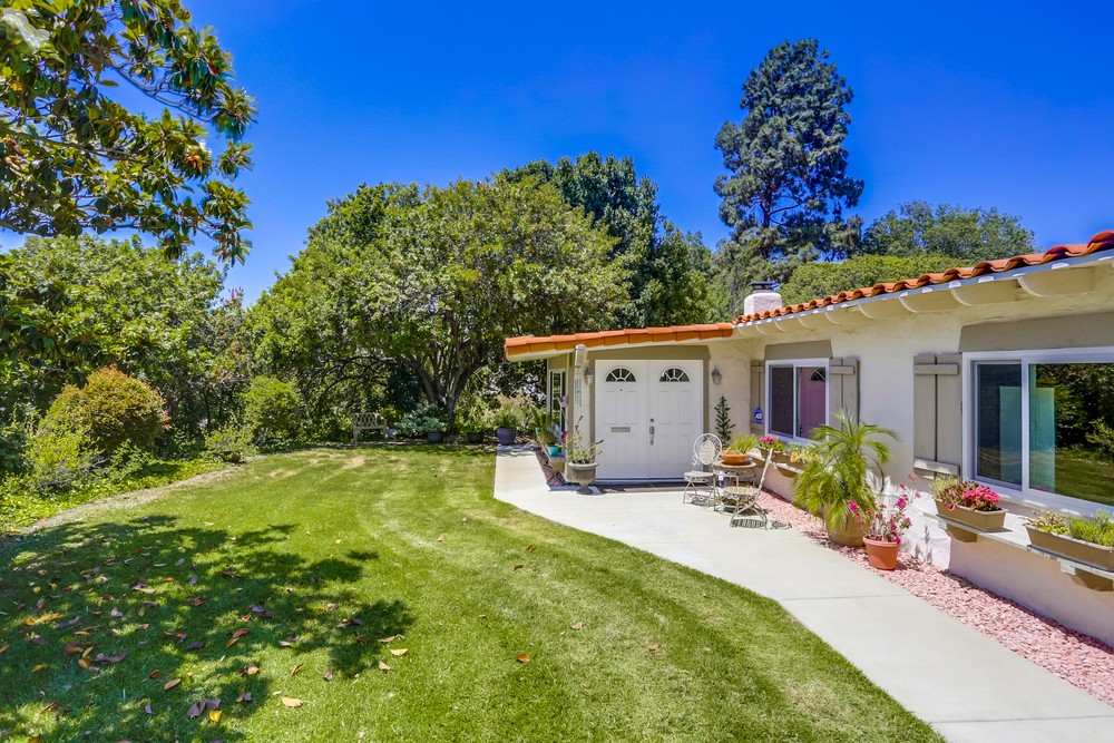 Virtual tour photo 3 of 34 for 16674 Orilla Dr
