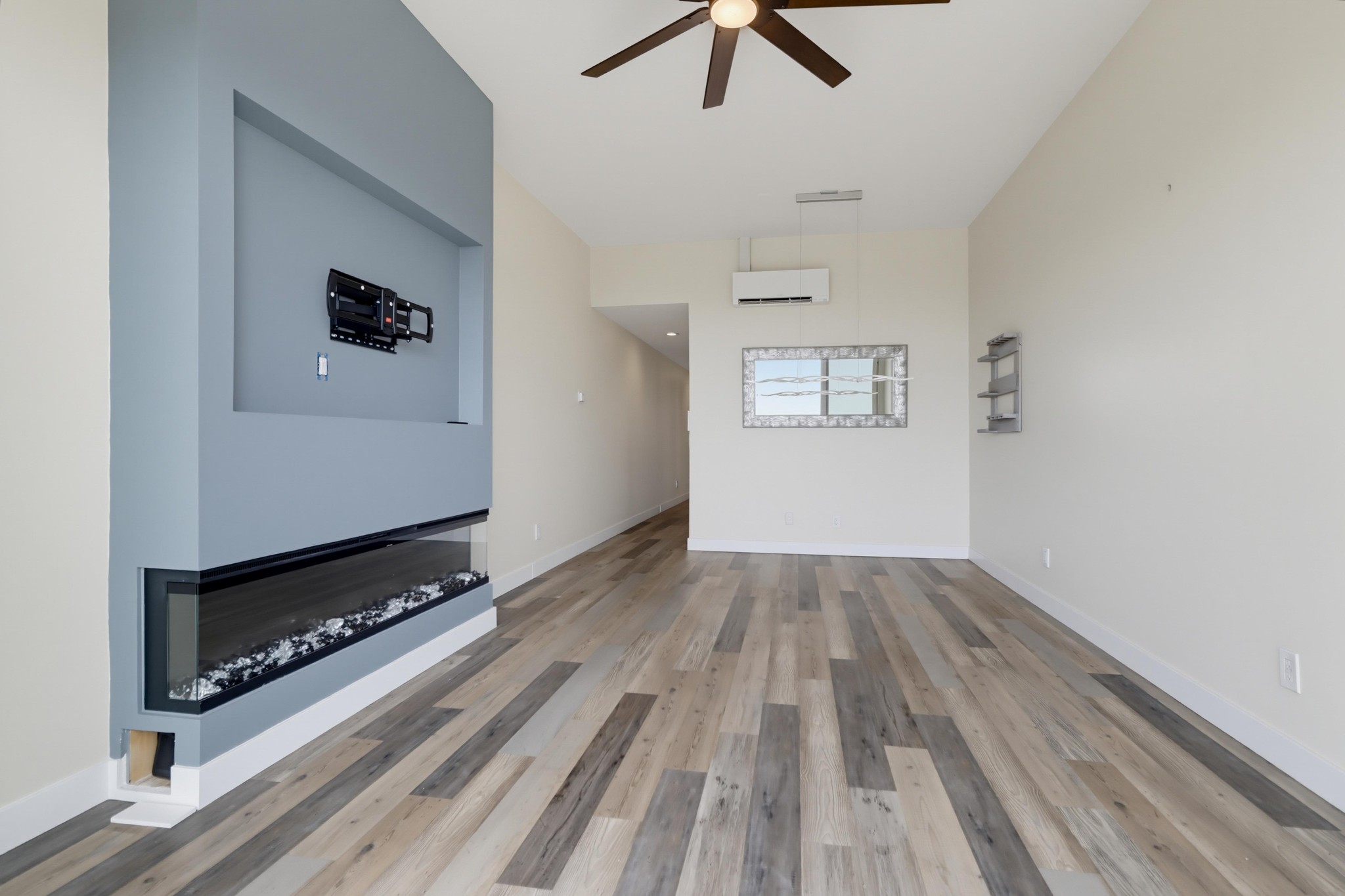 Virtual tour photo 15 of 36 for 1669 Guy St
