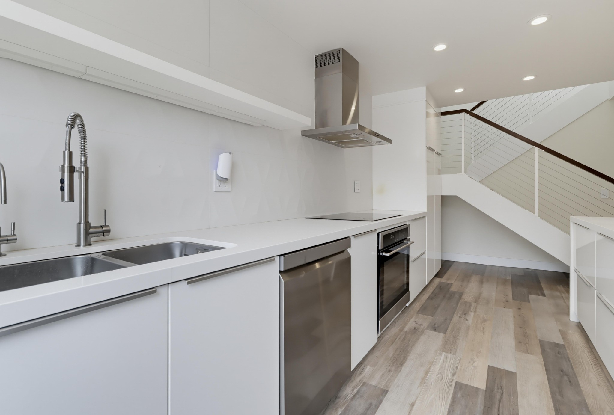 Virtual tour photo 22 of 36 for 1669 Guy St