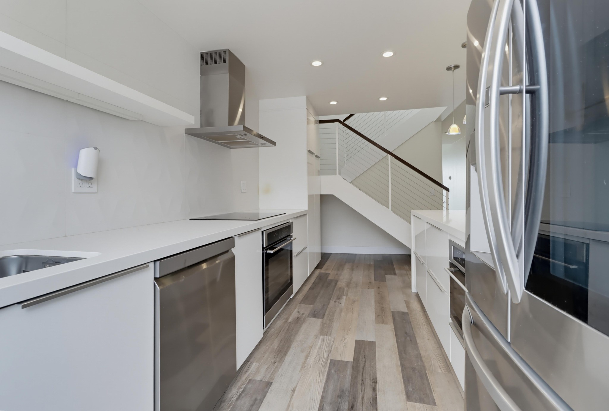 Virtual tour photo 23 of 36 for 1669 Guy St