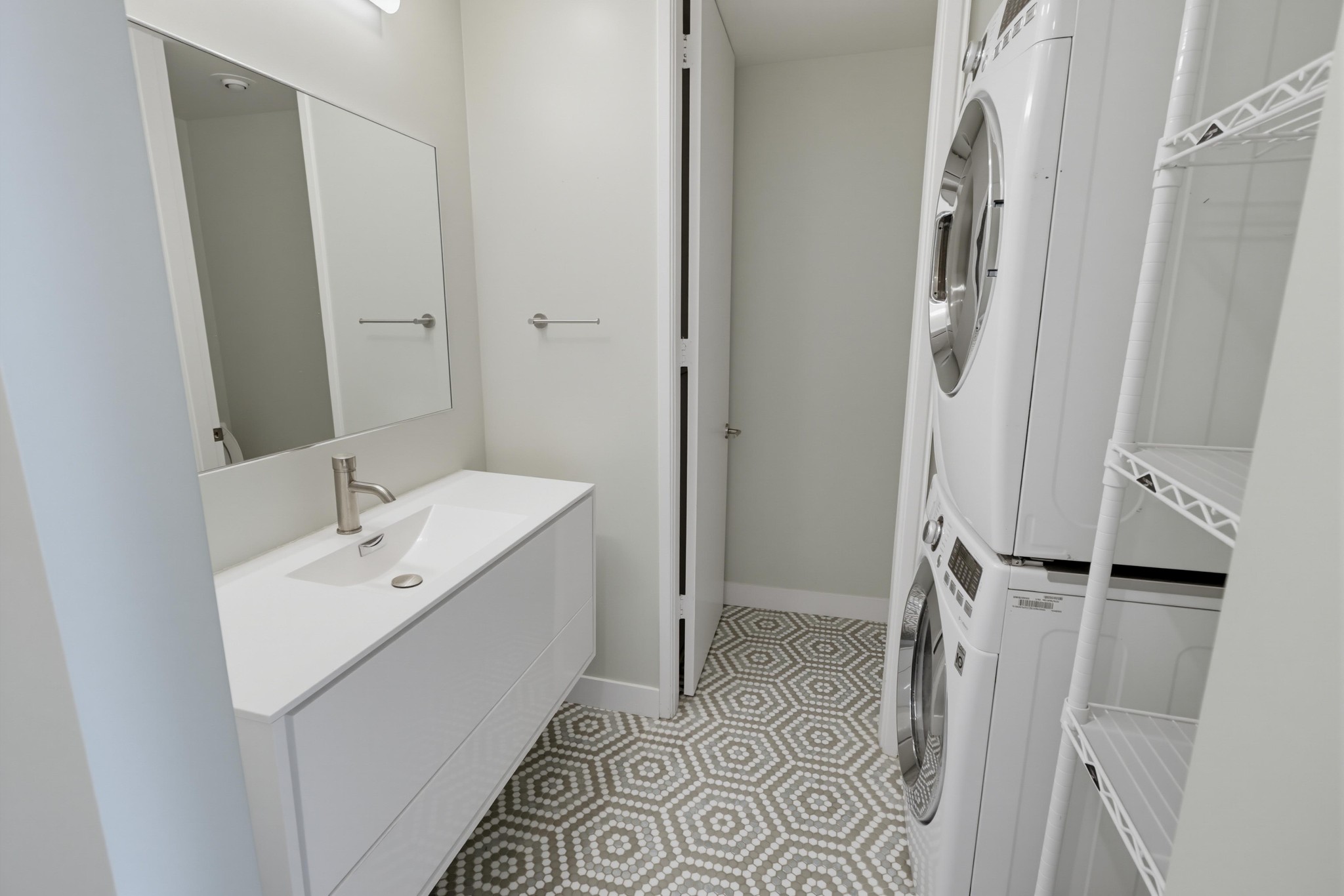 Virtual tour photo 29 of 36 for 1669 Guy St