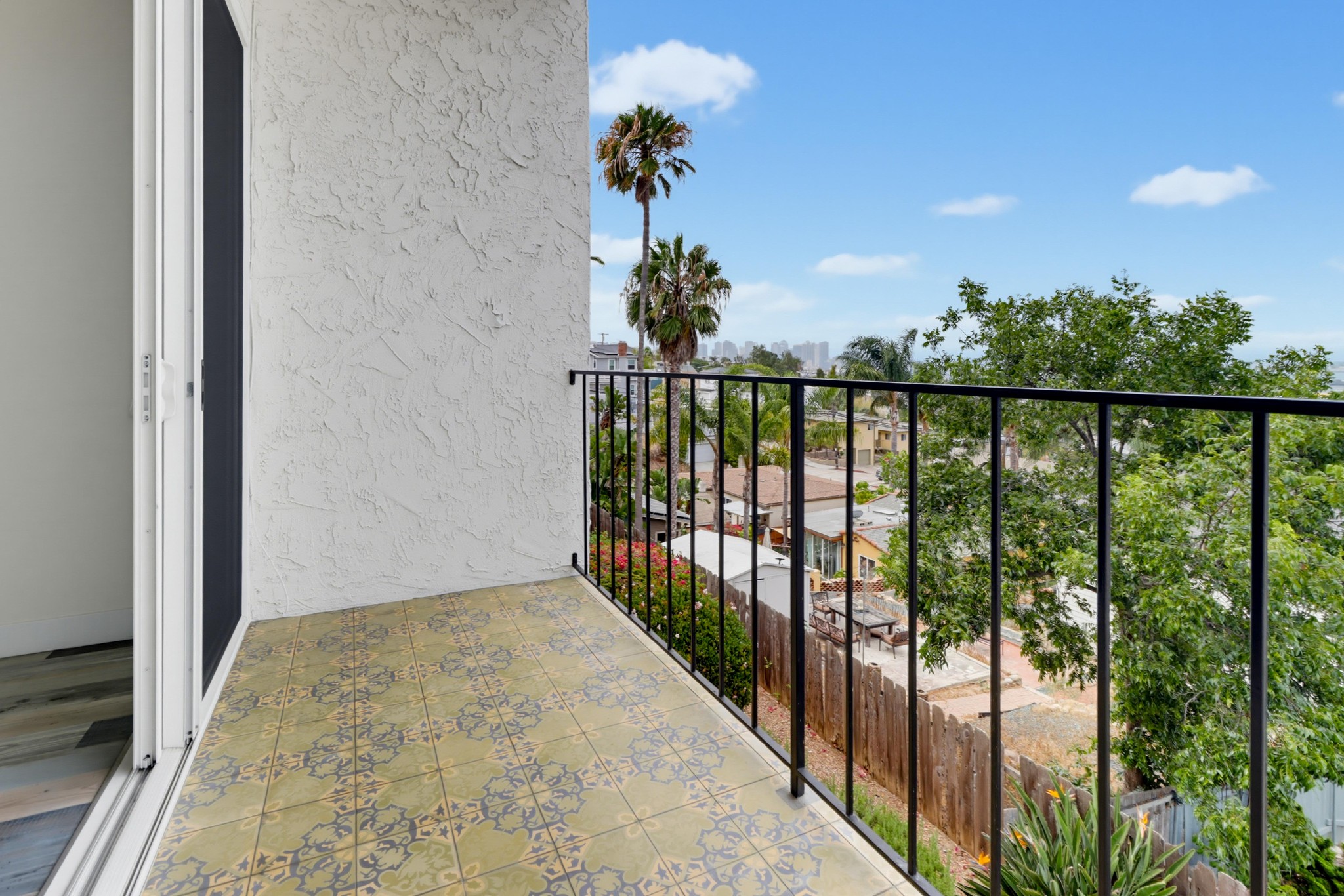 Virtual tour photo 30 of 36 for 1669 Guy St