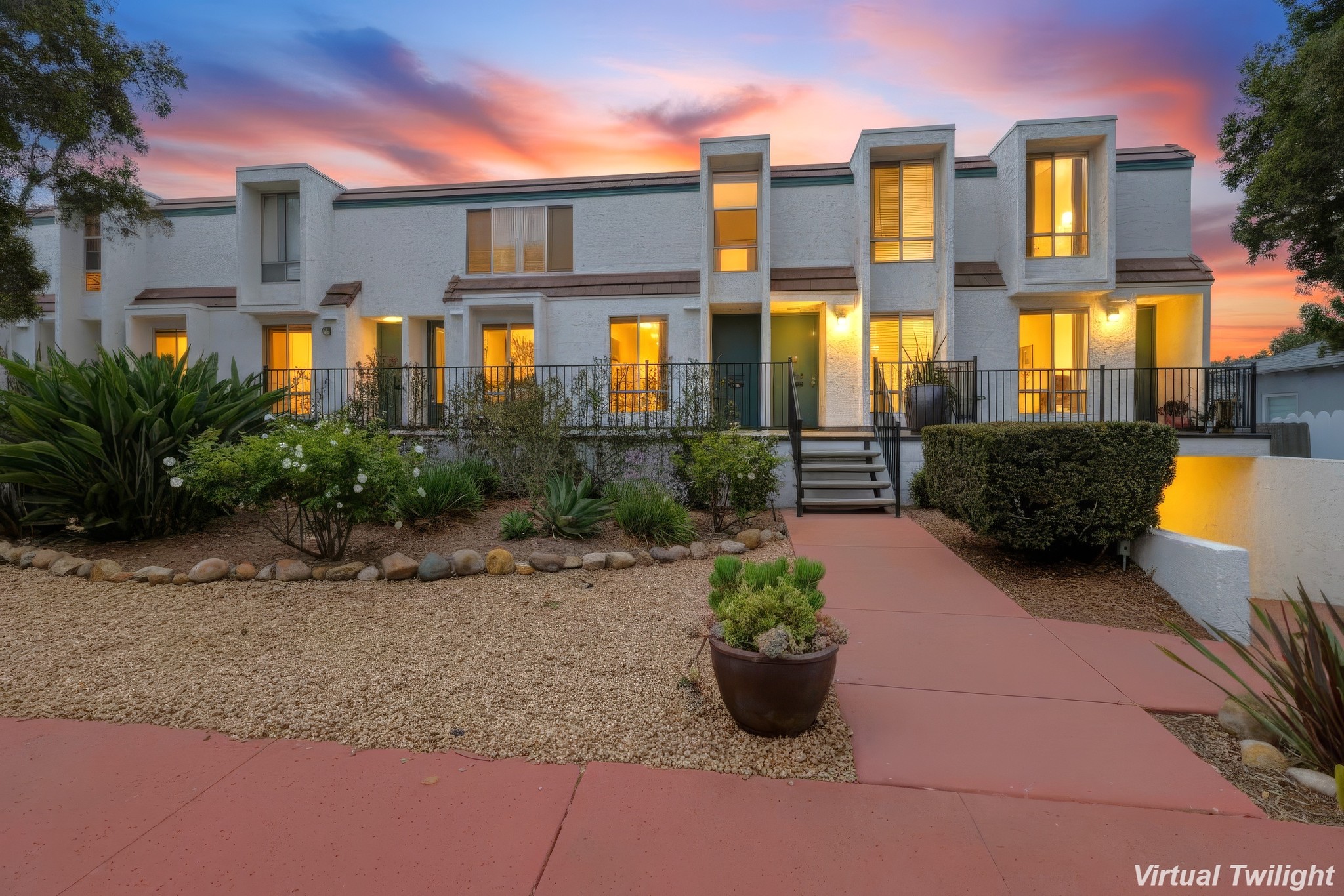 Virtual tour photo 37 of 36 for 1669 Guy St