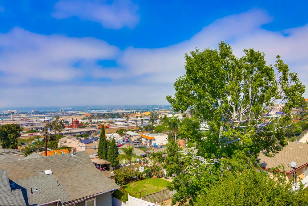 Virtual tour photo 12 of 11 for 1669 Guy St