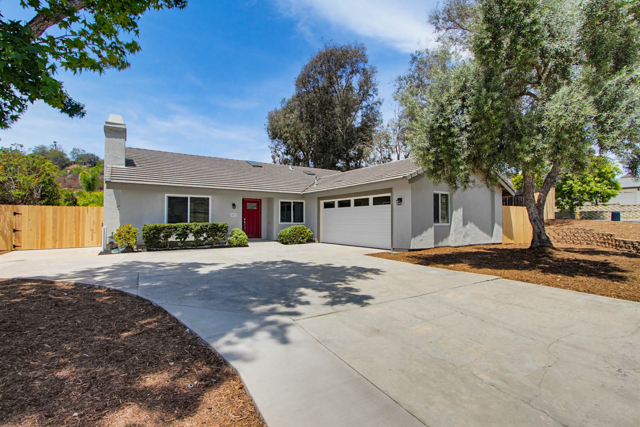 Virtual tour photo 5 of 69 for 1671 N Ash St