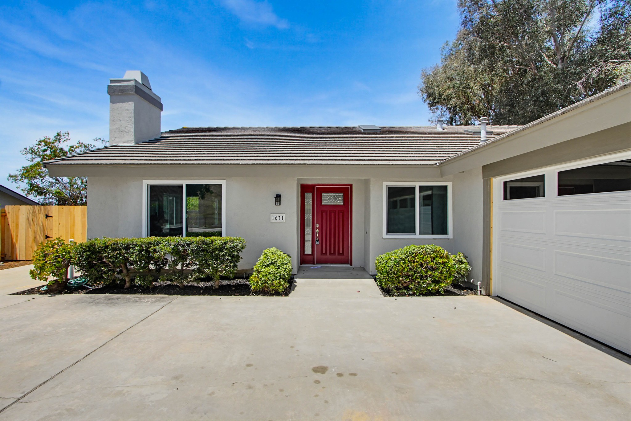 Virtual tour photo 7 of 69 for 1671 N Ash St