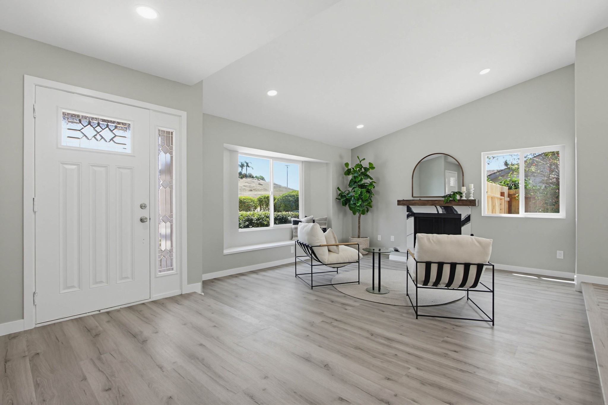 Virtual tour photo 8 of 69 for 1671 N Ash St
