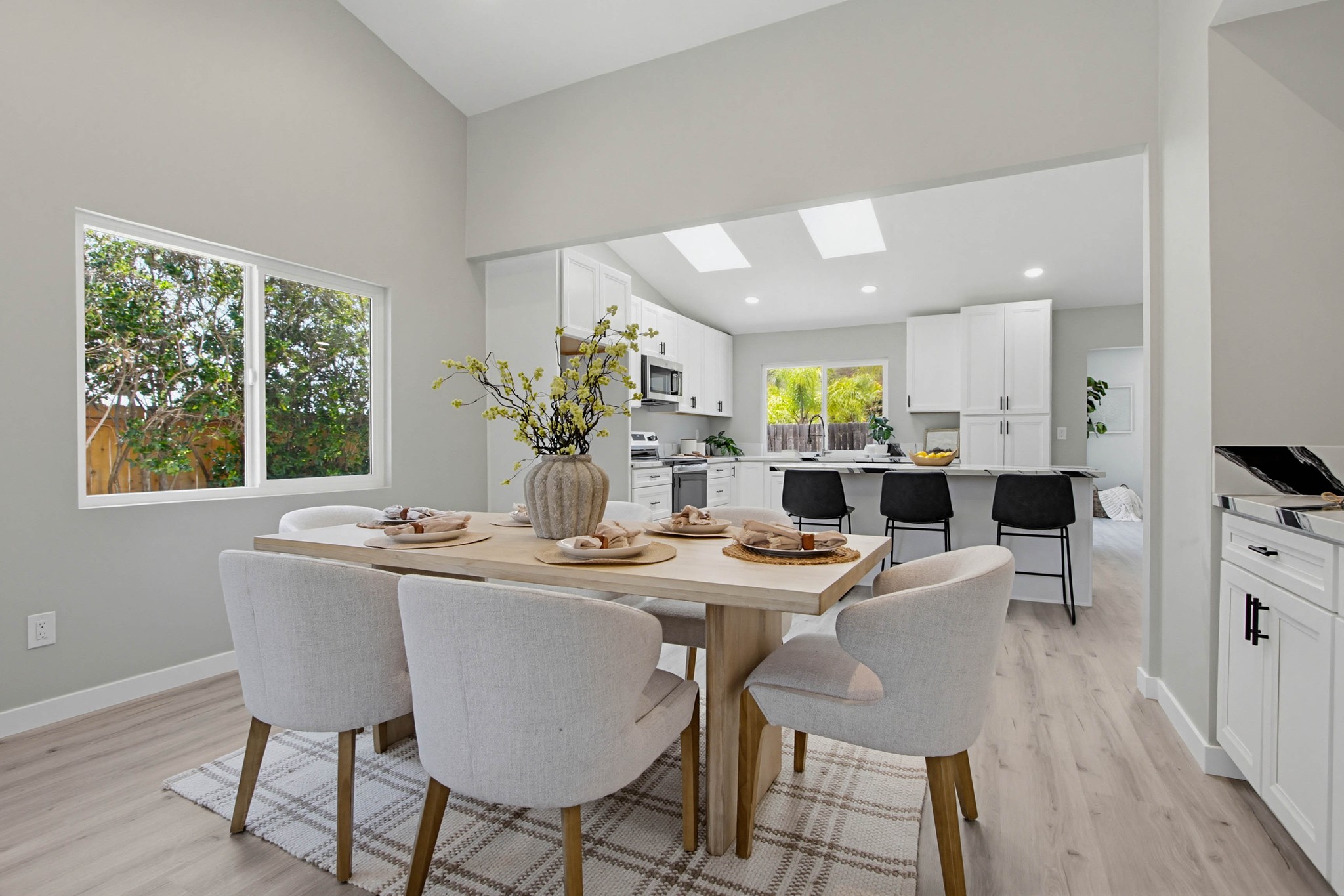 Virtual tour photo 16 of 69 for 1671 N Ash St
