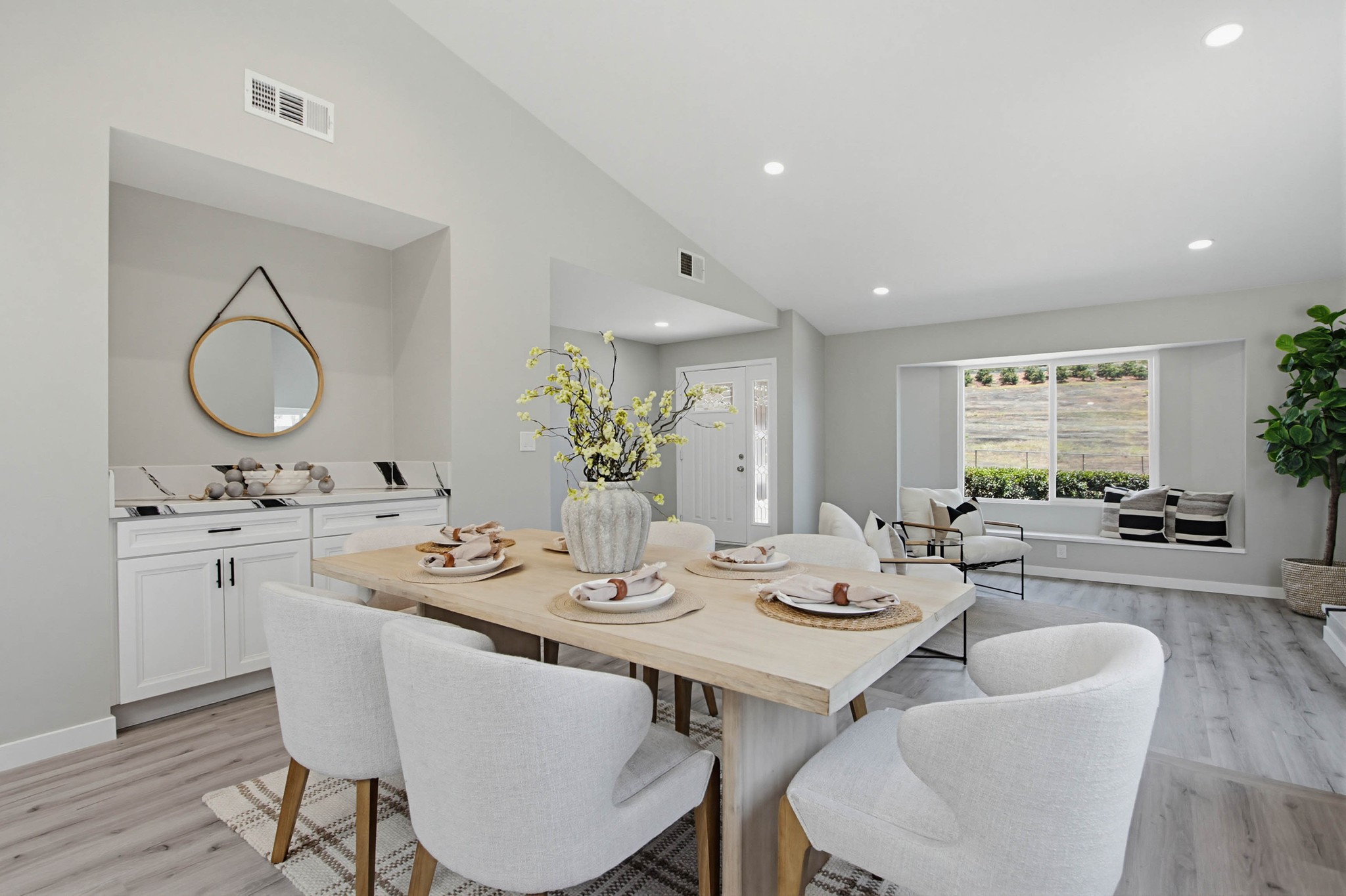 Virtual tour photo 18 of 69 for 1671 N Ash St
