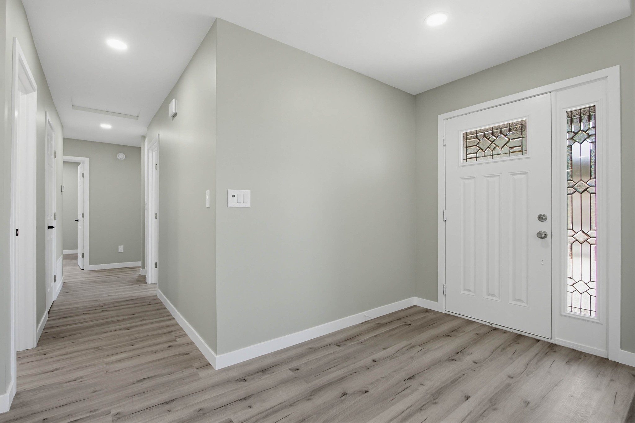 Virtual tour photo 33 of 69 for 1671 N Ash St