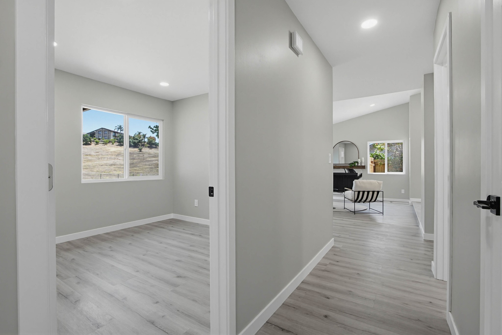 Virtual tour photo 38 of 69 for 1671 N Ash St