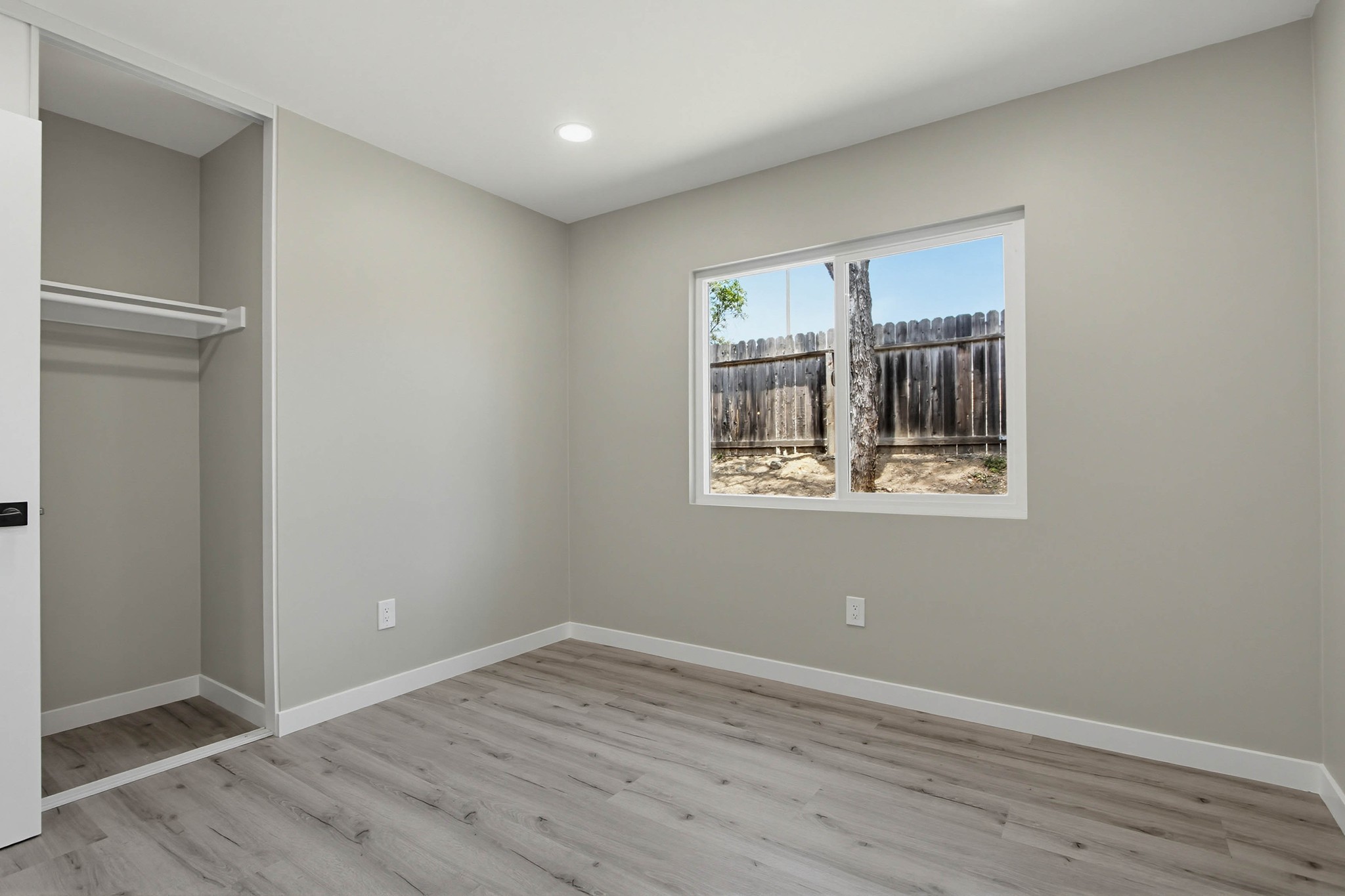 Virtual tour photo 43 of 69 for 1671 N Ash St