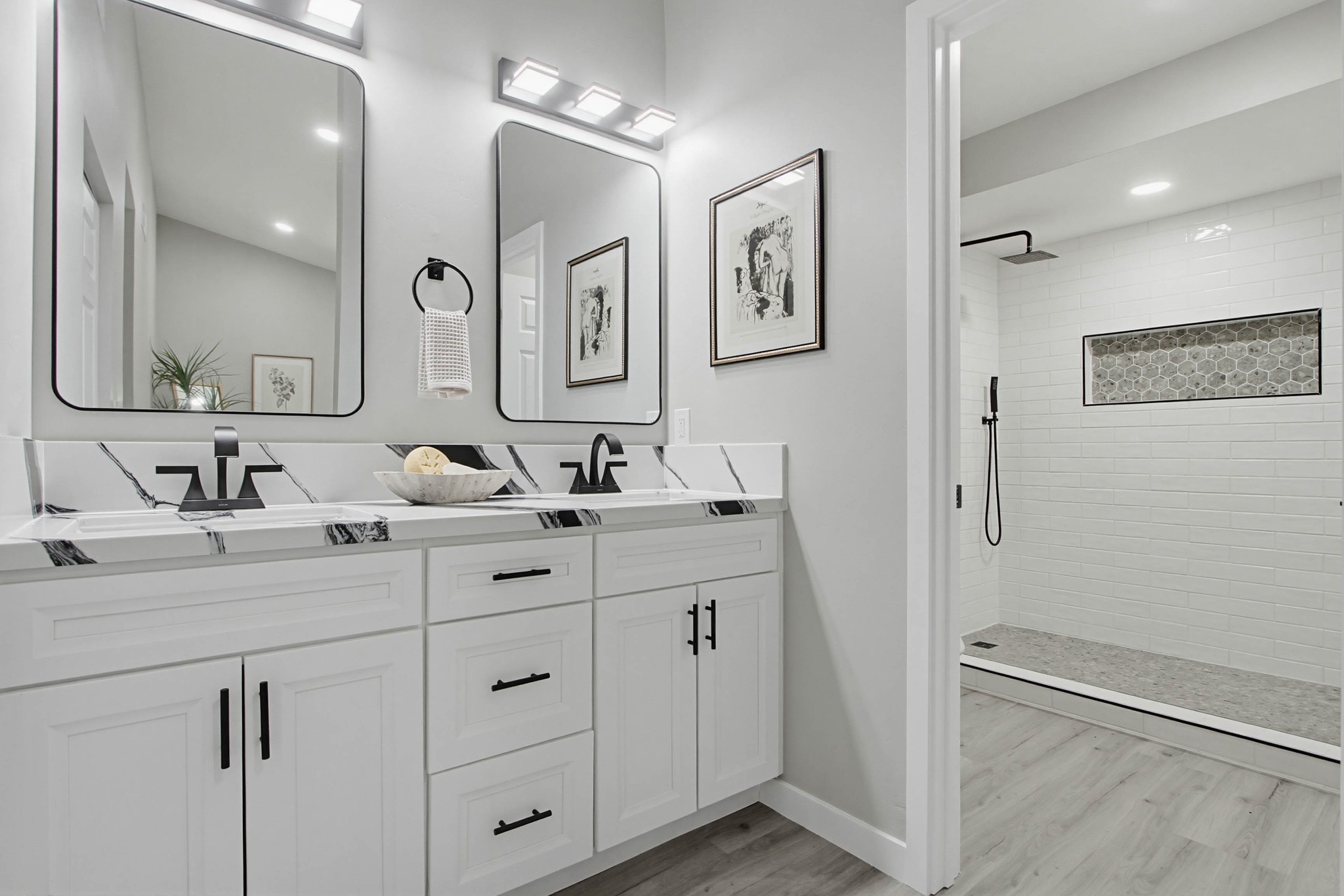 Virtual tour photo 52 of 69 for 1671 N Ash St