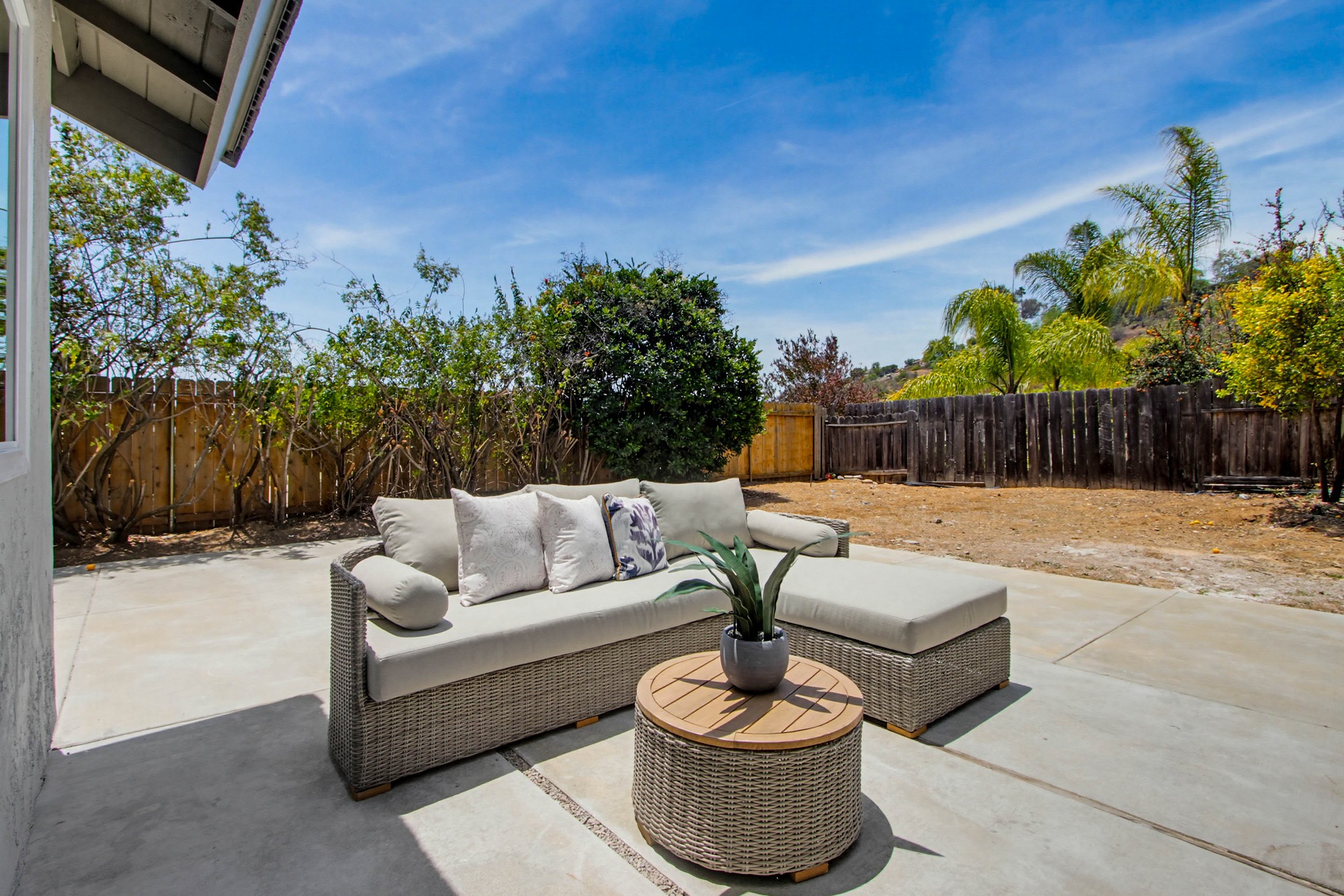 Virtual tour photo 56 of 69 for 1671 N Ash St