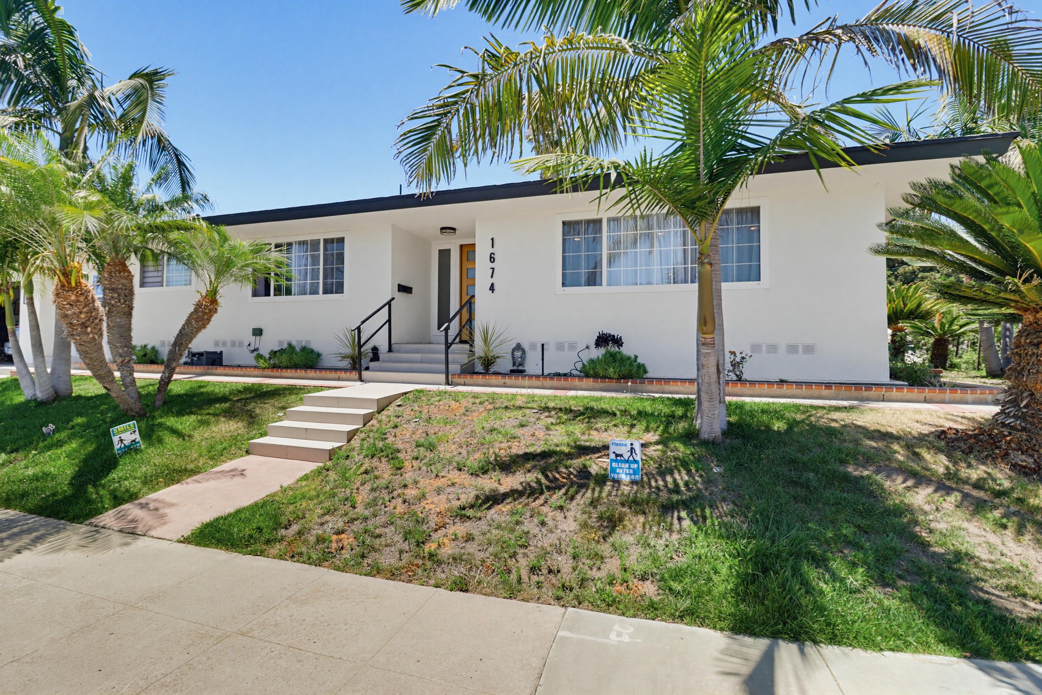 Virtual tour photo 1 of 23 for 1674 Evergreen St