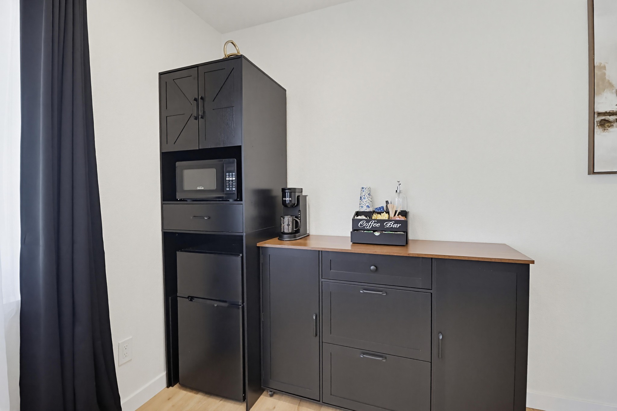 Virtual tour photo 13 of 23 for 1674 Evergreen St