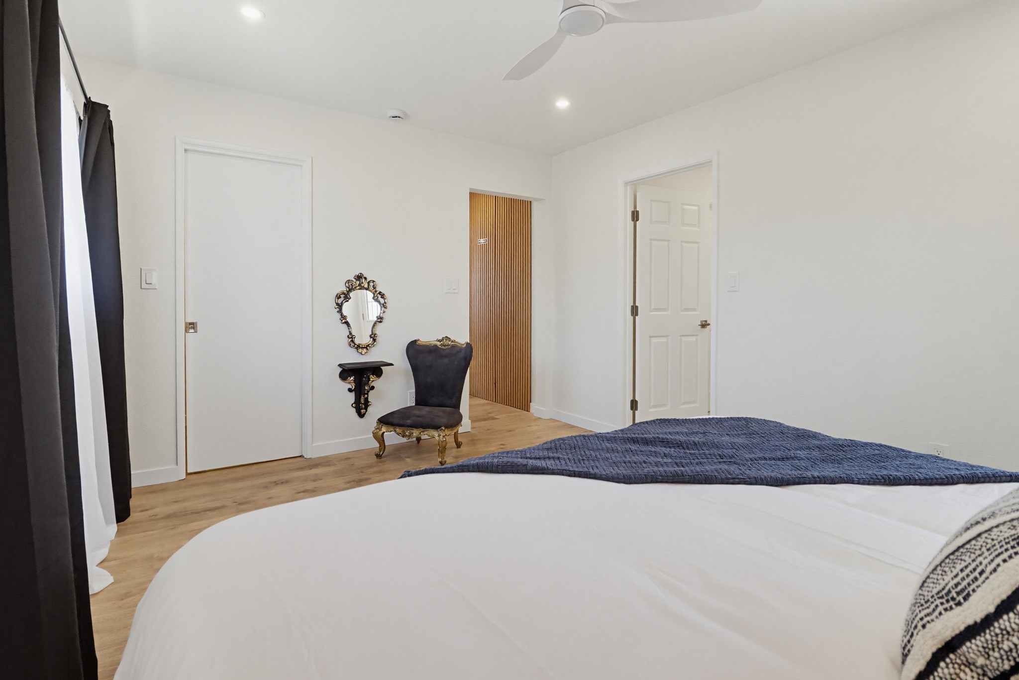 Virtual tour photo 16 of 23 for 1674 Evergreen St