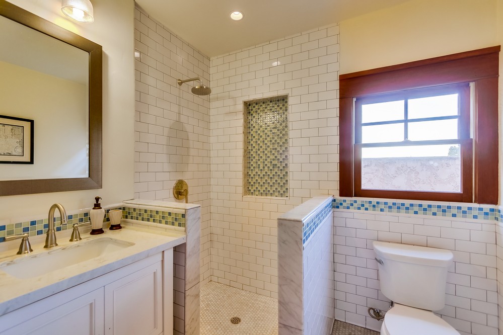 Virtual tour photo 54 of 109 for 1674 Torrance St
